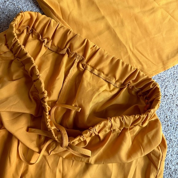 SHEIN Size L two piece tank and elastic - Picture 4 of 4